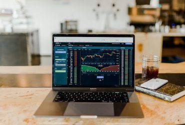 The Benefits of Trading Education in 2023